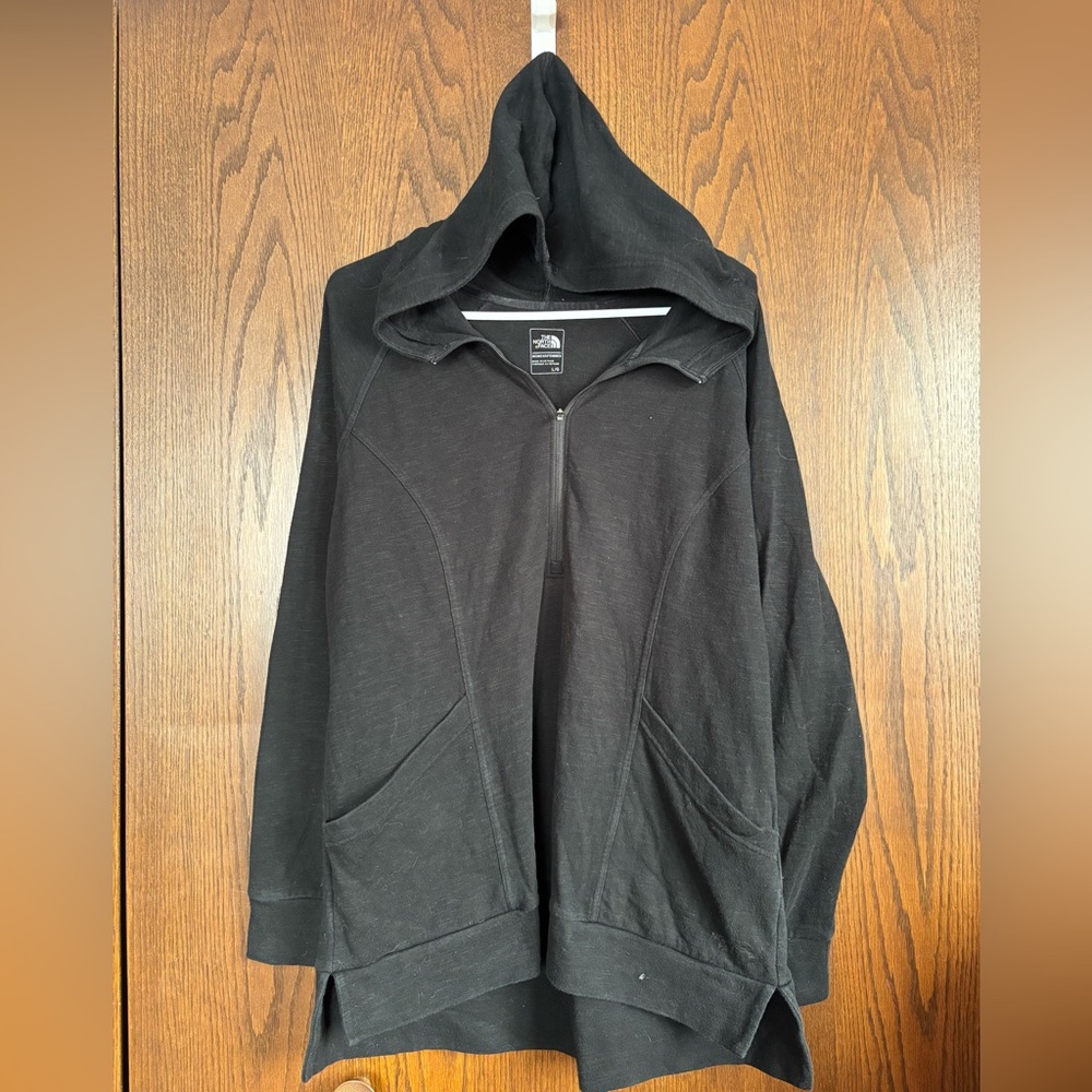 The North Face Black Women's 1/4 Zip